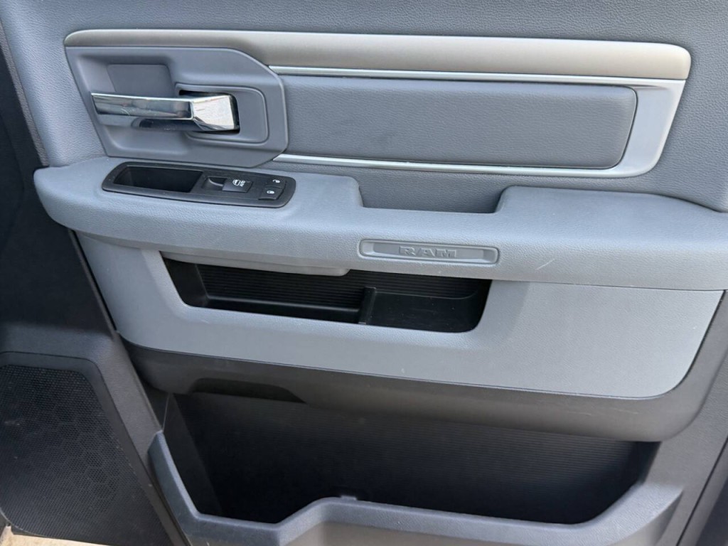 2013 RAM 1500 Image 28