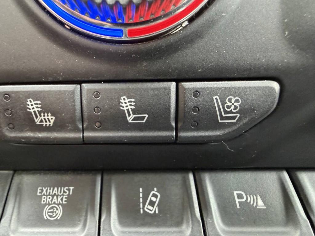 2020 GMC Sierra 2500 Image 31