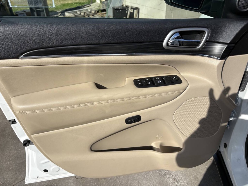 2019 Jeep Grand Cherokee Image 9