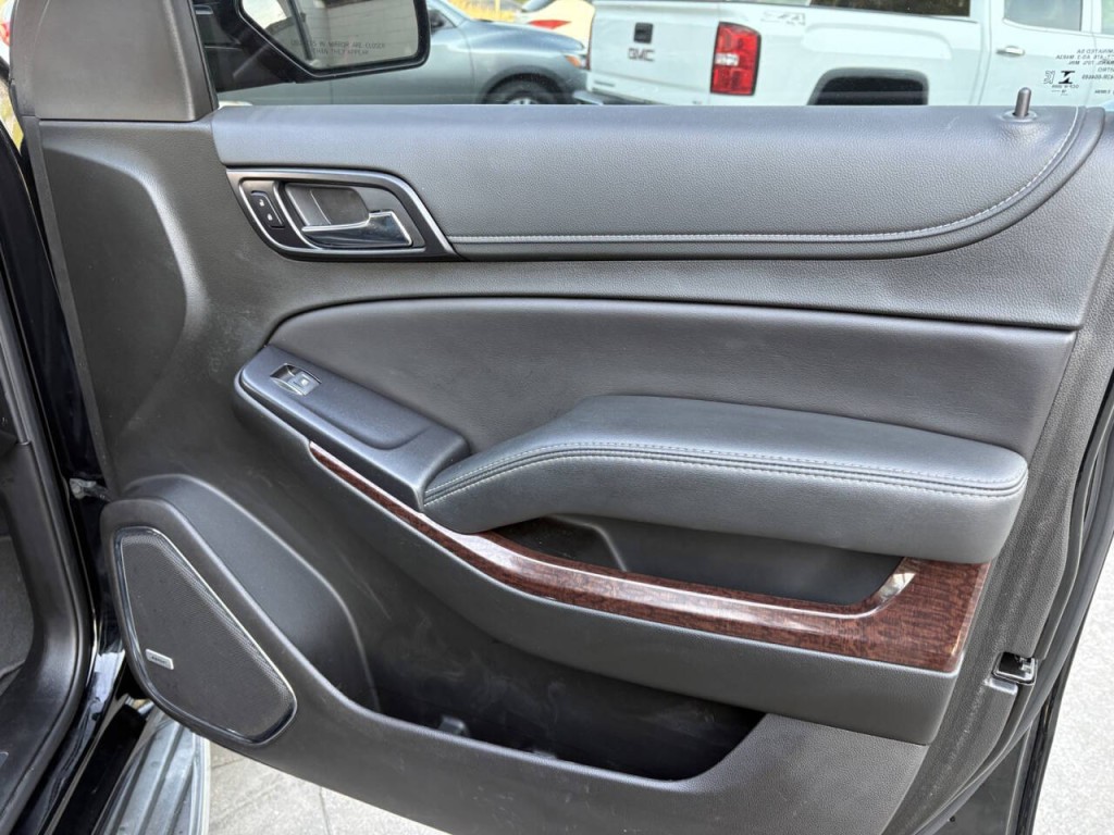 2019 GMC Yukon Image 28