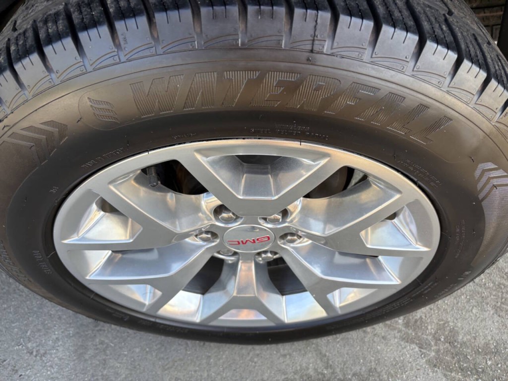 2019 GMC Yukon Image 36