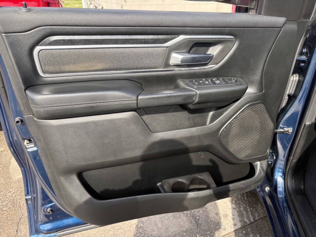 2019 RAM 1500 Image 9