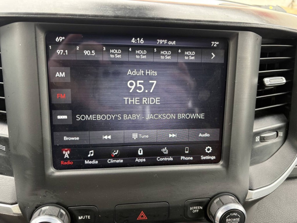 2021 RAM 1500 Image 18