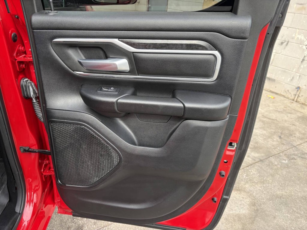 2021 RAM 1500 Image 29