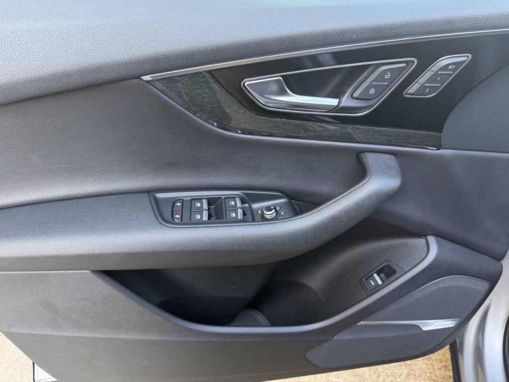 2017 Audi Q7 Image 14