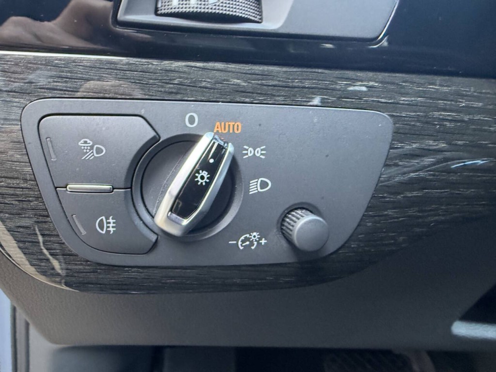 2017 Audi Q7 Image 19