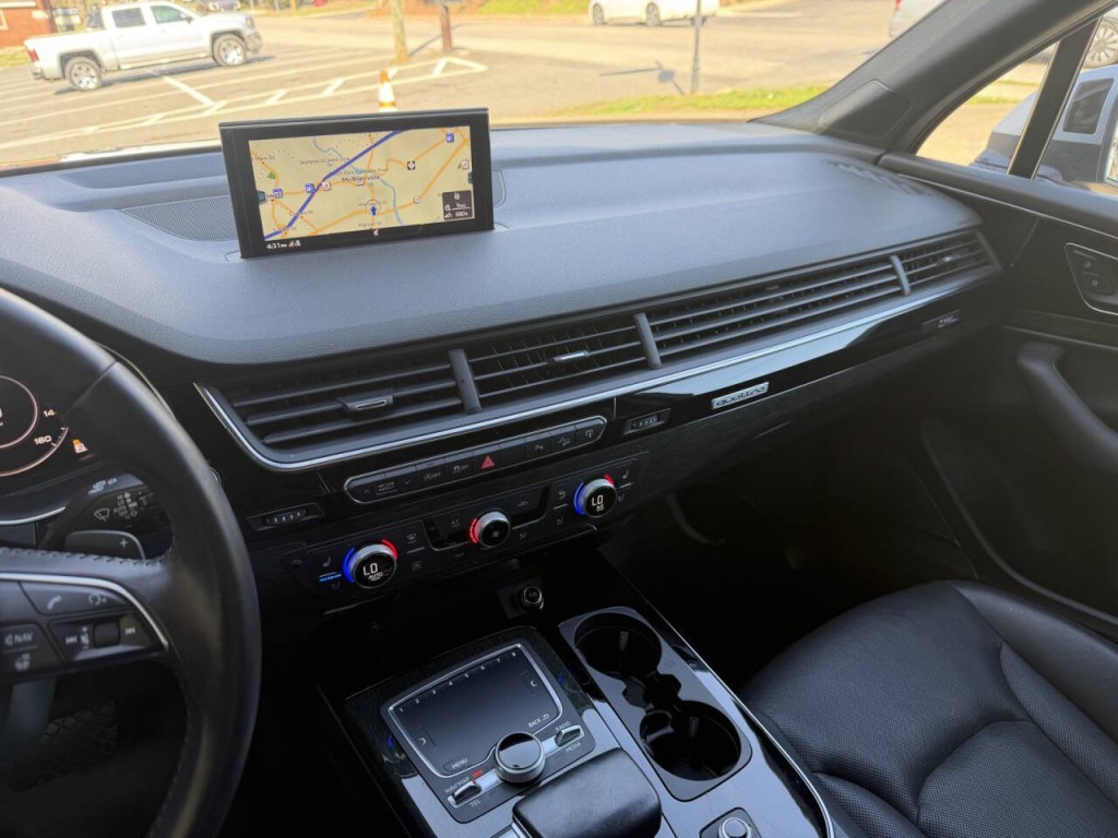2017 Audi Q7 Image 27