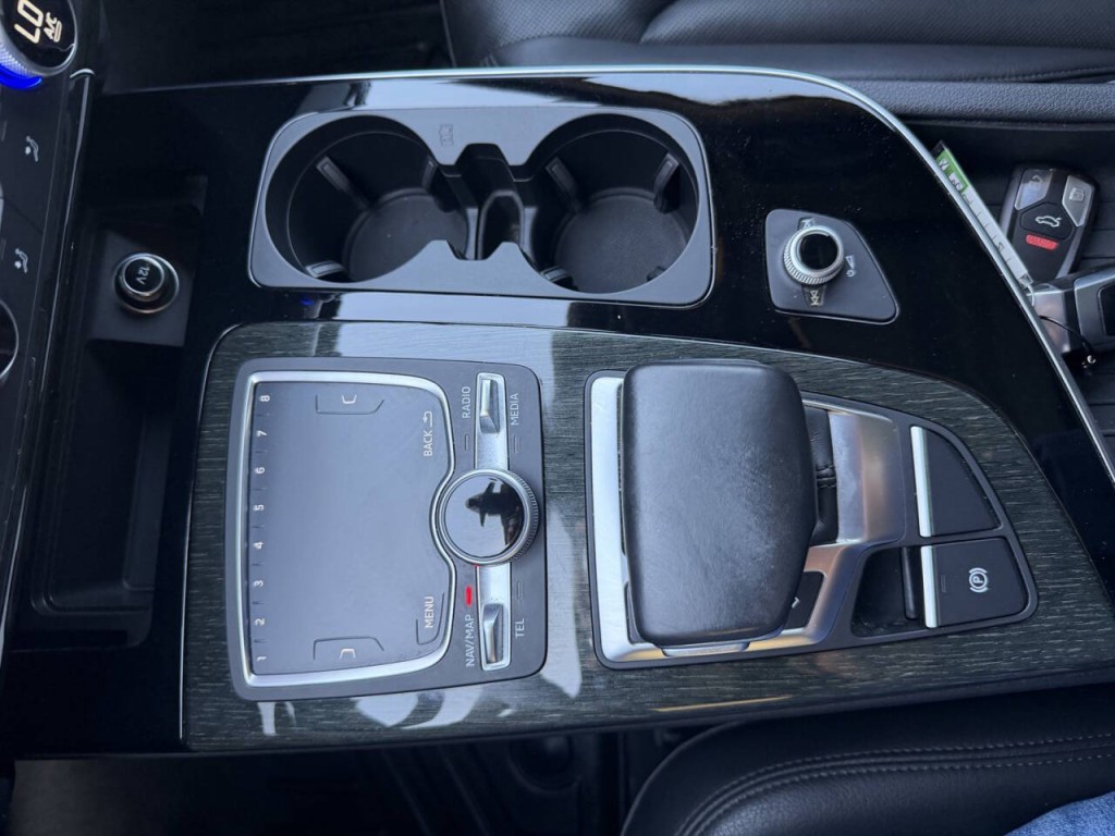 2017 Audi Q7 Image 31