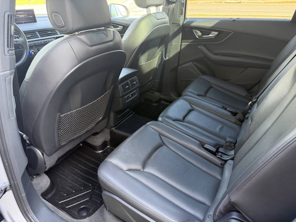 2017 Audi Q7 Image 35