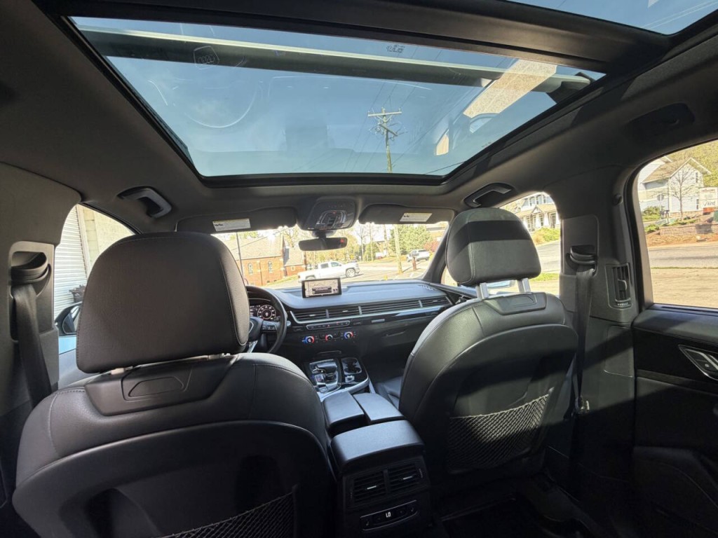 2017 Audi Q7 Image 37