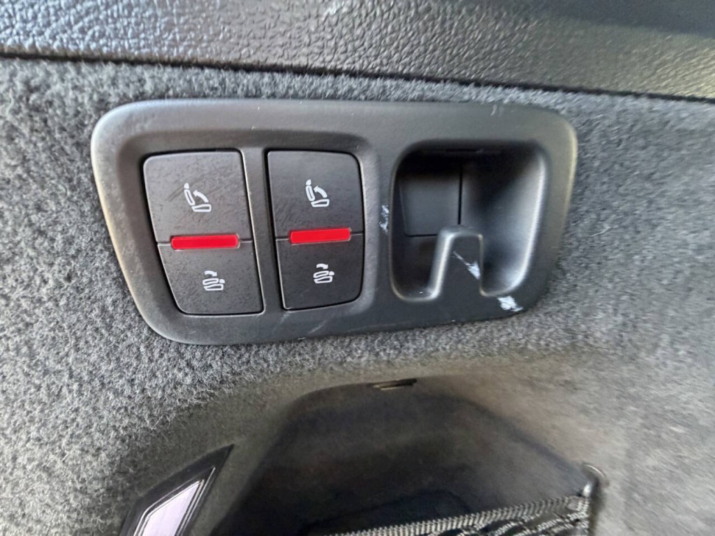 2017 Audi Q7 Image 39