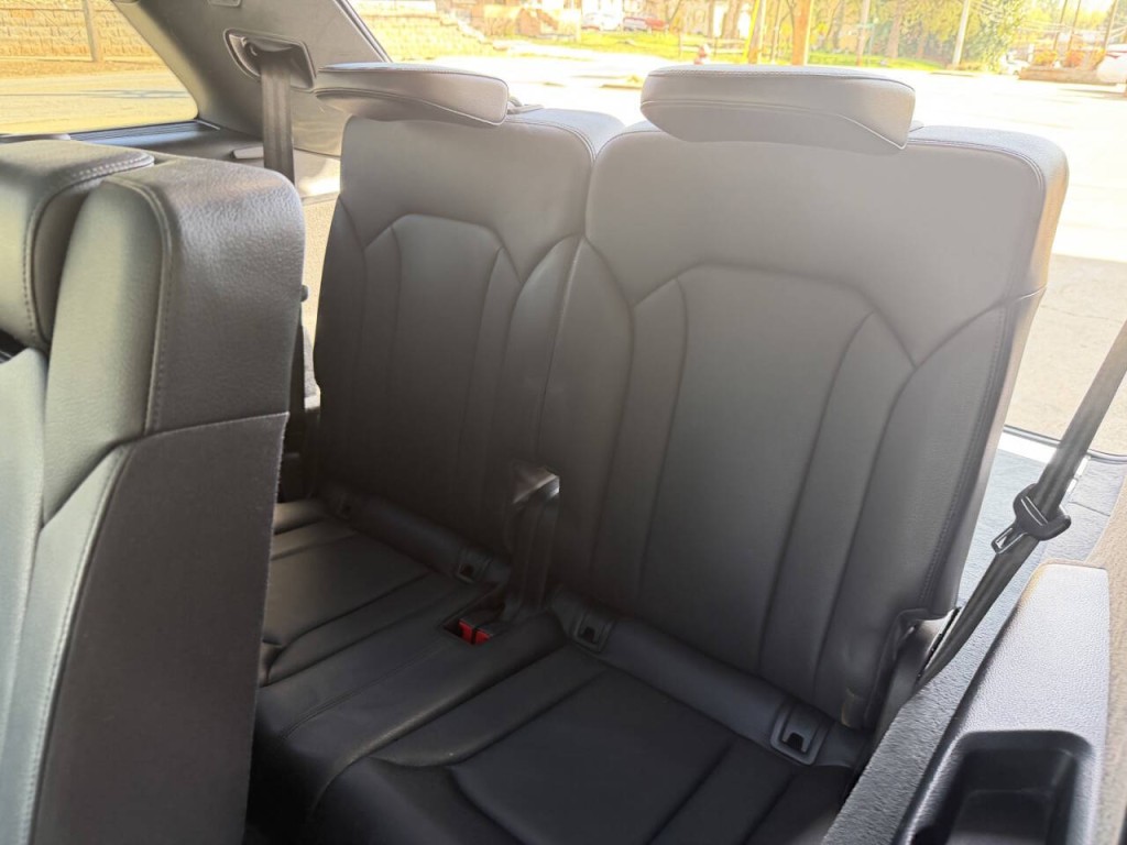 2017 Audi Q7 Image 40