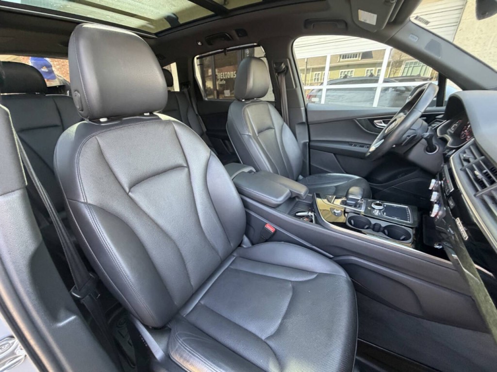2017 Audi Q7 Image 49