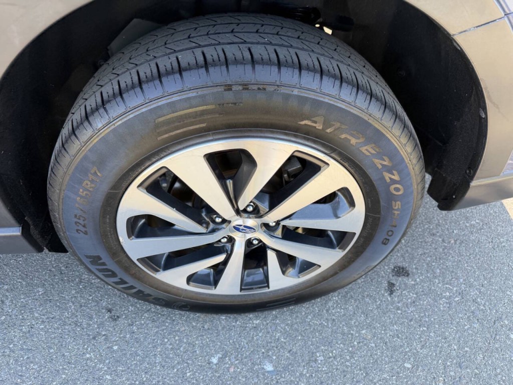 2020 Subaru Outback Image 10