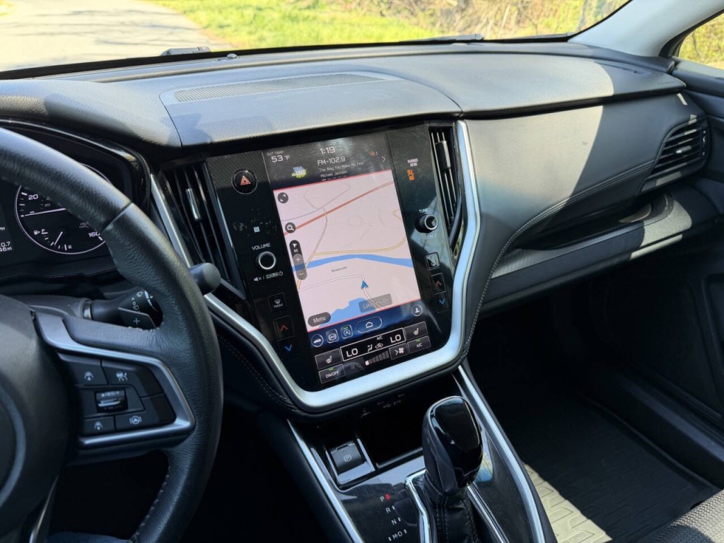 2020 Subaru Outback Image 25