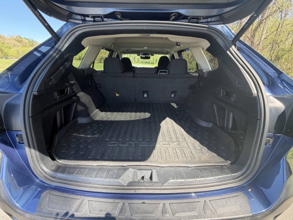 2020 Subaru Outback Image 40