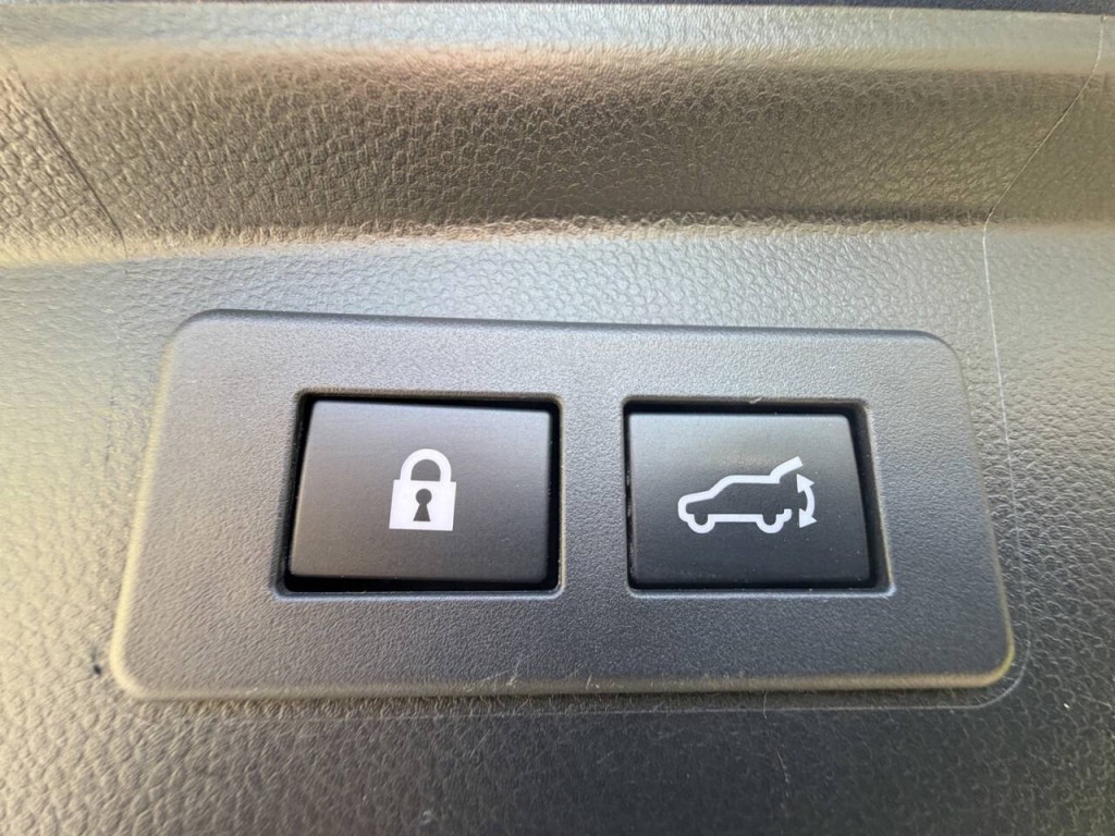 2020 Subaru Outback Image 43