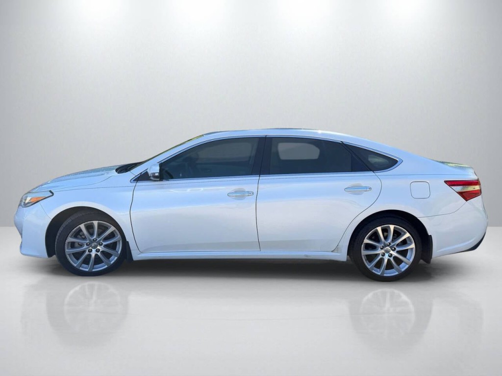 2013 Toyota Avalon Image 4
