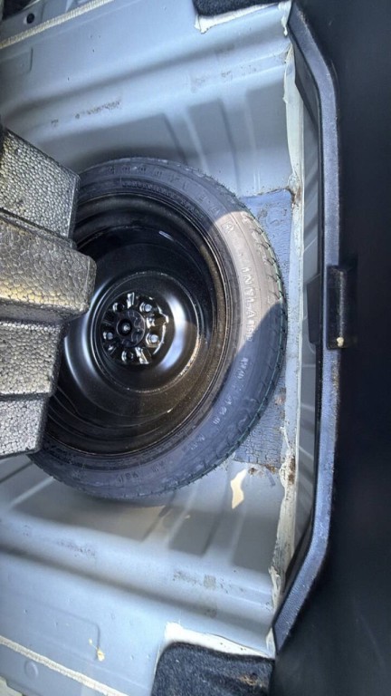 2013 Toyota Avalon Image 35