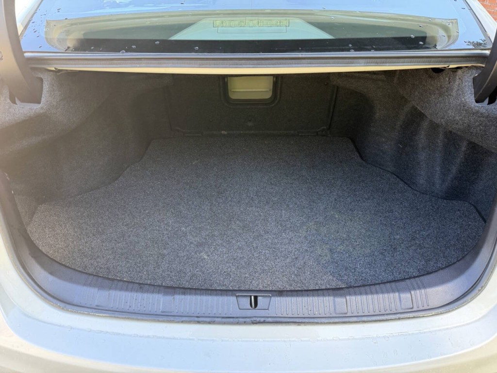 2013 Toyota Avalon Image 36