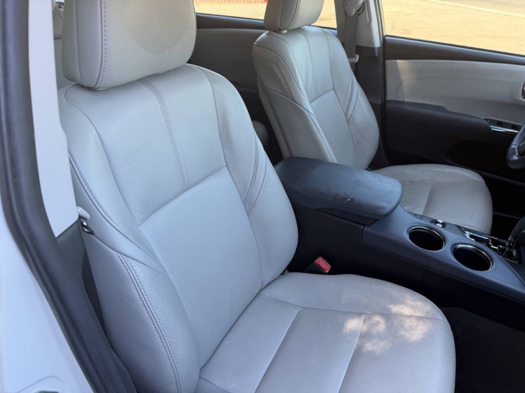 2013 Toyota Avalon Image 41