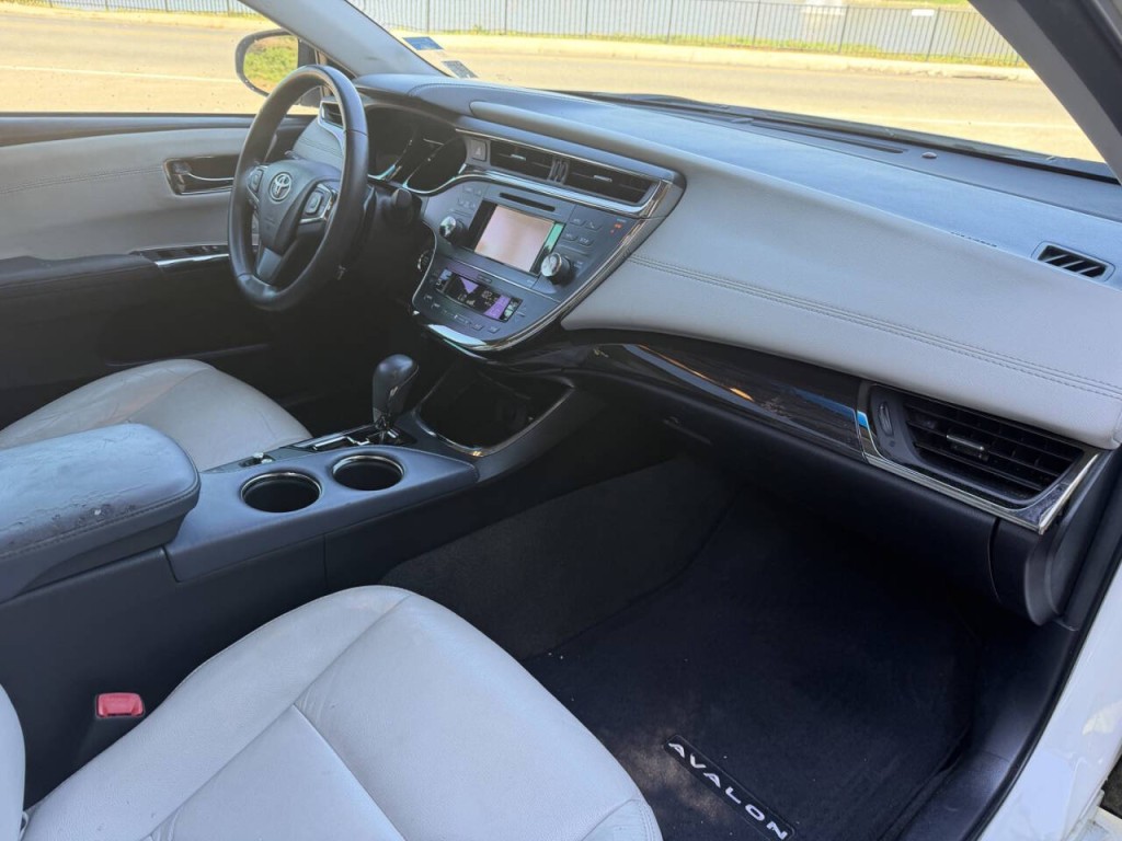 2013 Toyota Avalon Image 42