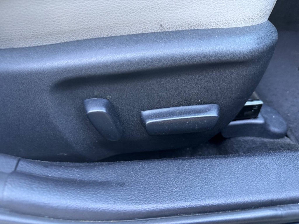 2013 Toyota Avalon Image 43