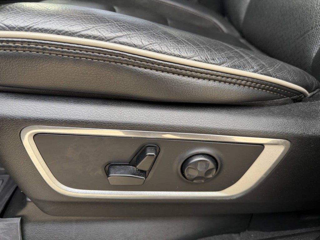 2019 RAM 1500 Image 16