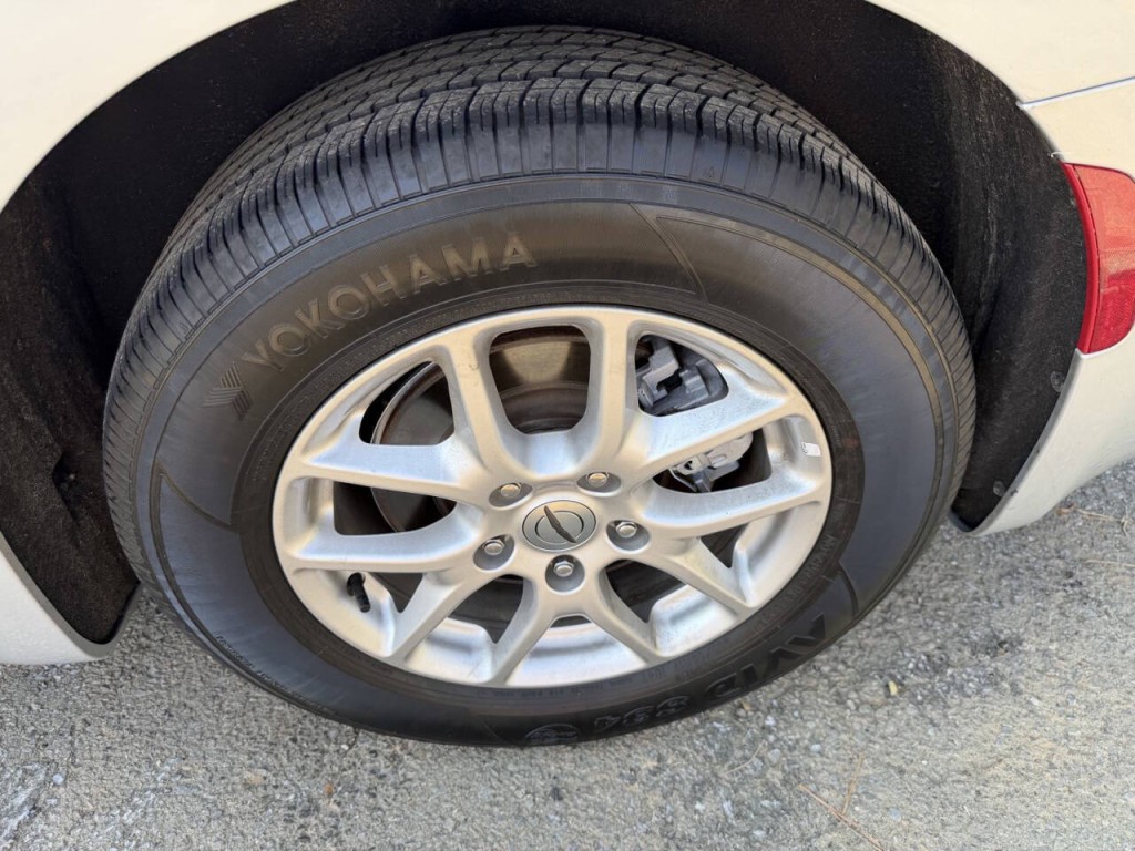 2024 Chrysler Pacifica Image 11