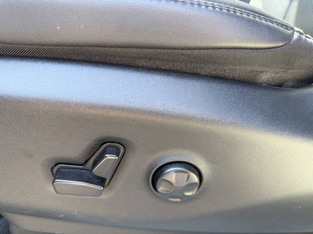 2024 Chrysler Pacifica Image 16