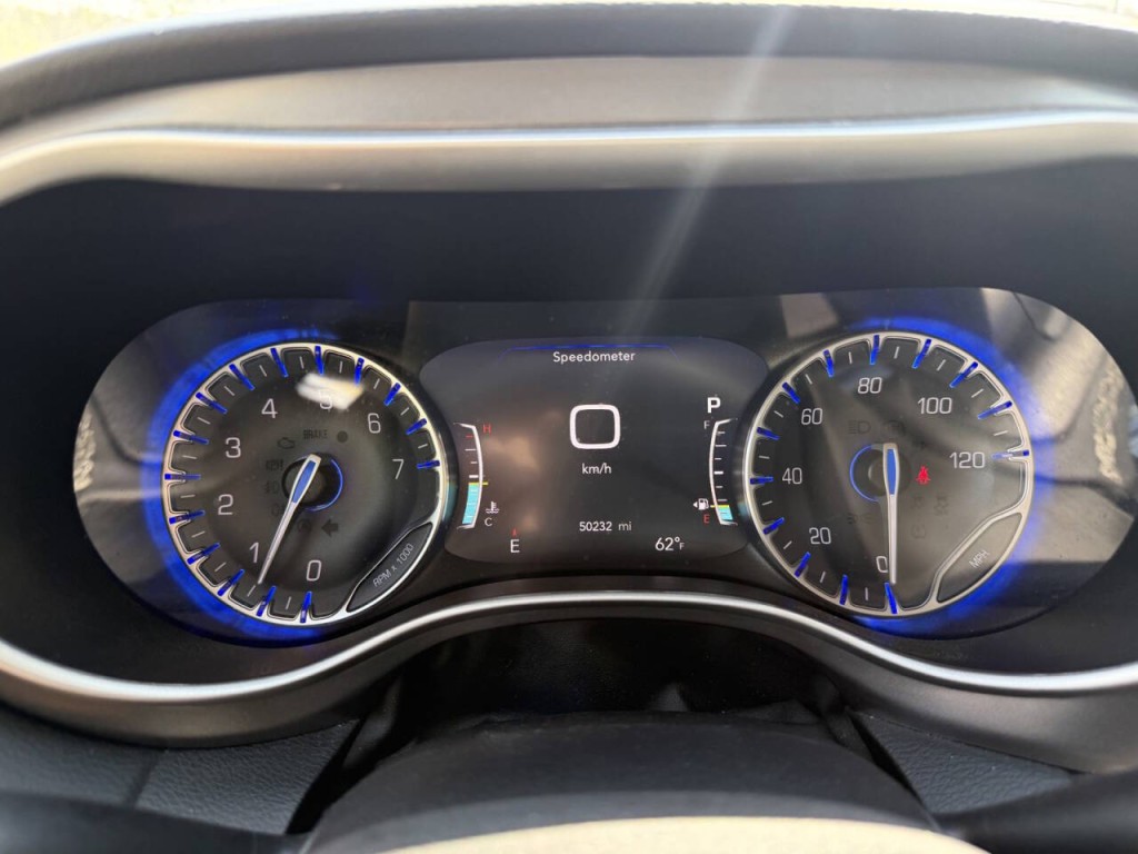 2024 Chrysler Pacifica Image 21