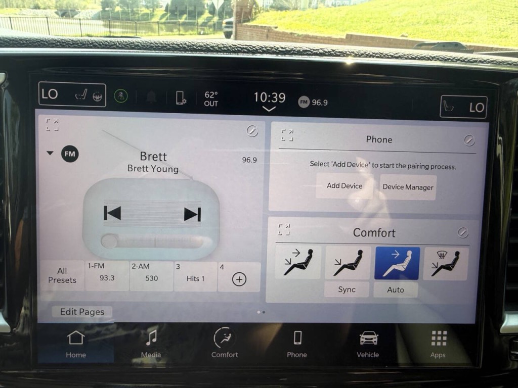 2024 Chrysler Pacifica Image 28