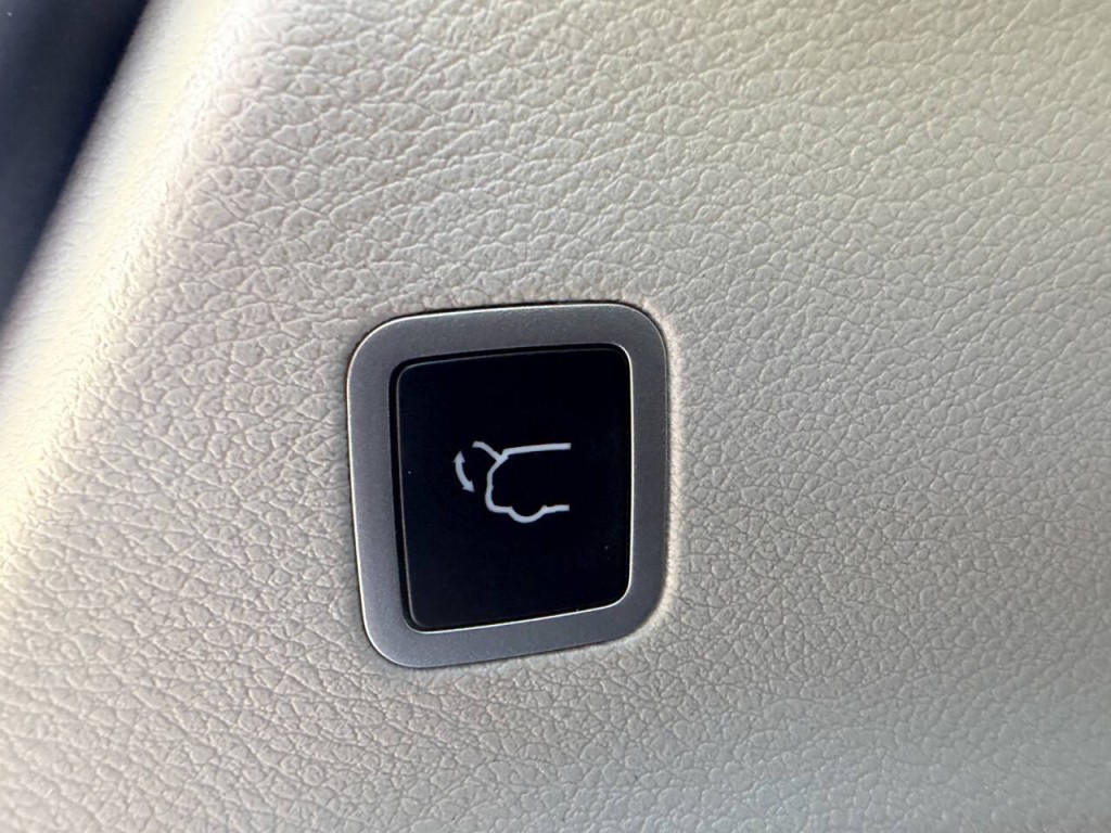 2024 Chrysler Pacifica Image 37