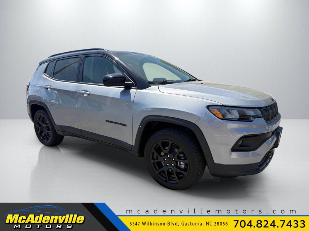 2022 Jeep Compass Image 1