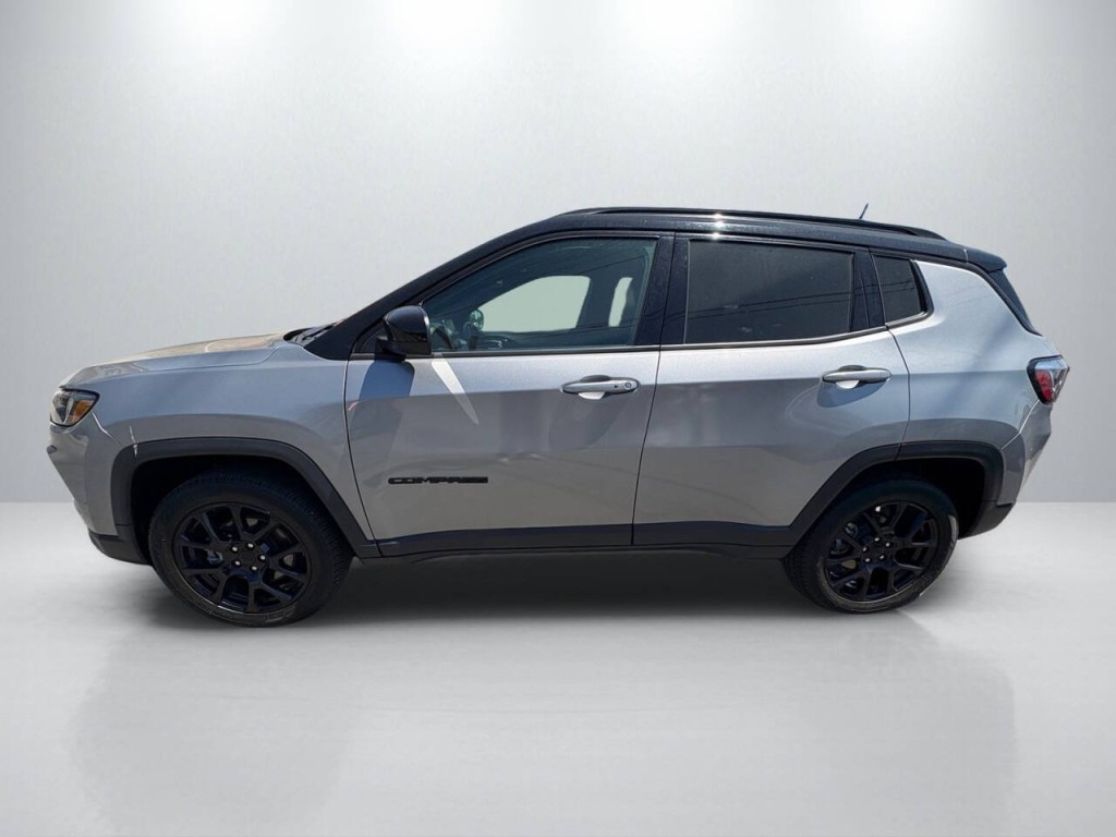 2022 Jeep Compass Image 4
