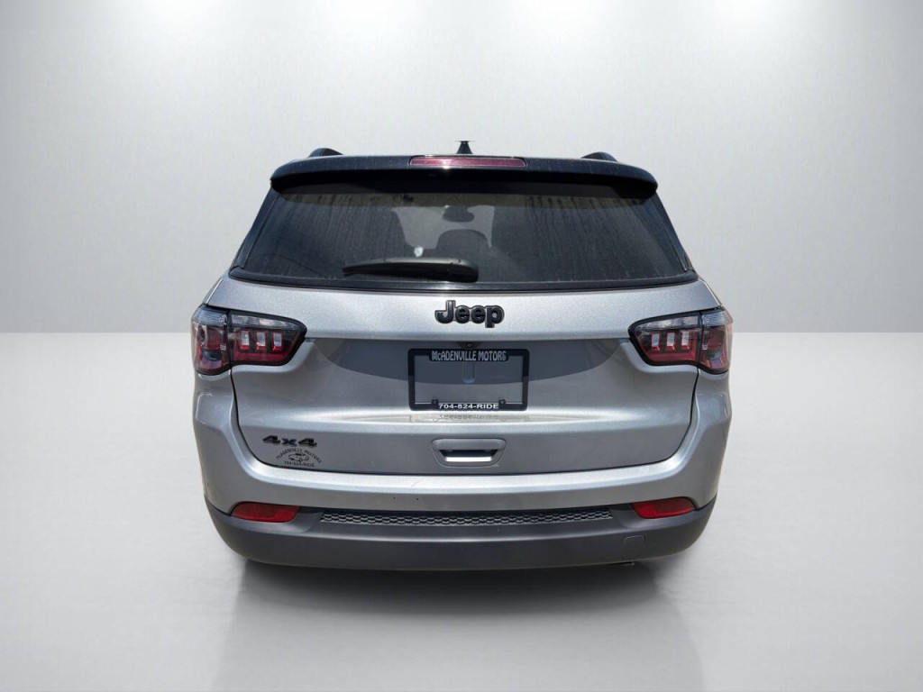 2022 Jeep Compass Image 6
