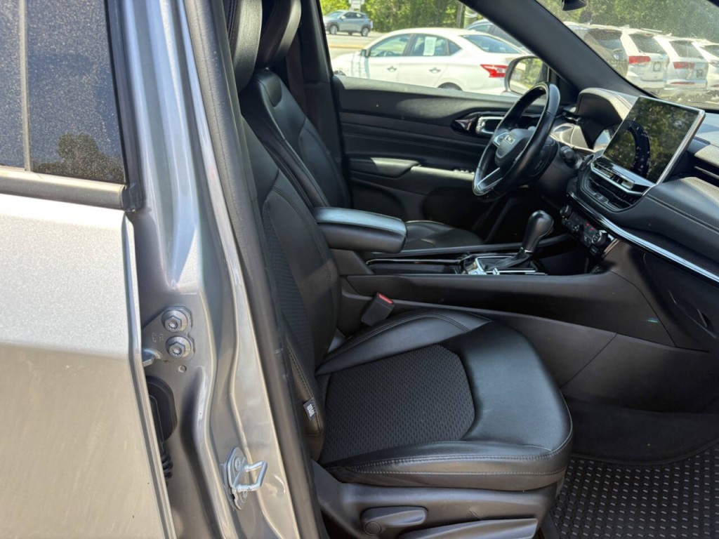 2022 Jeep Compass Image 26
