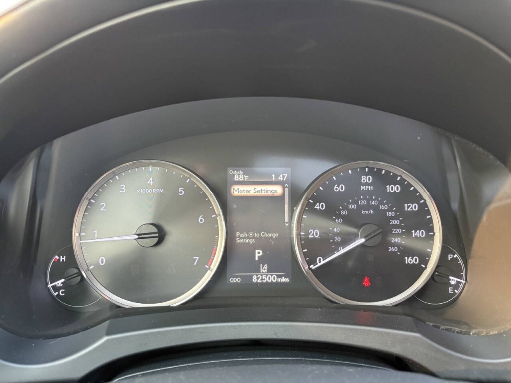 2017 Lexus IS 300 Image 17