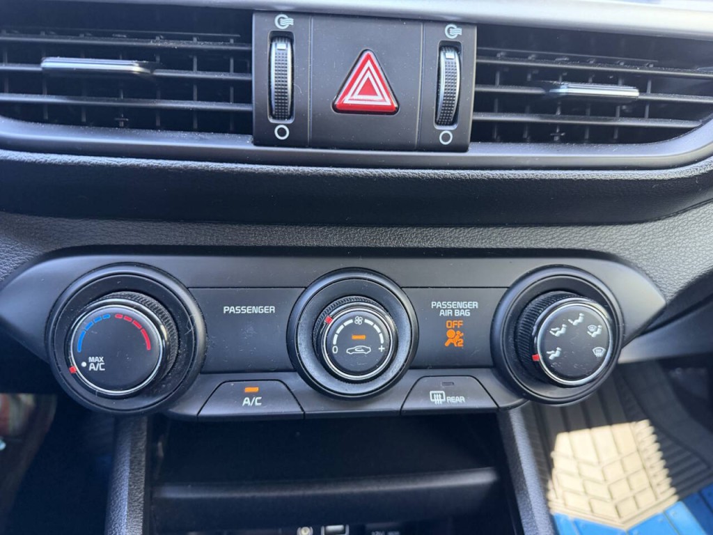 2020 Kia Forte Image 23