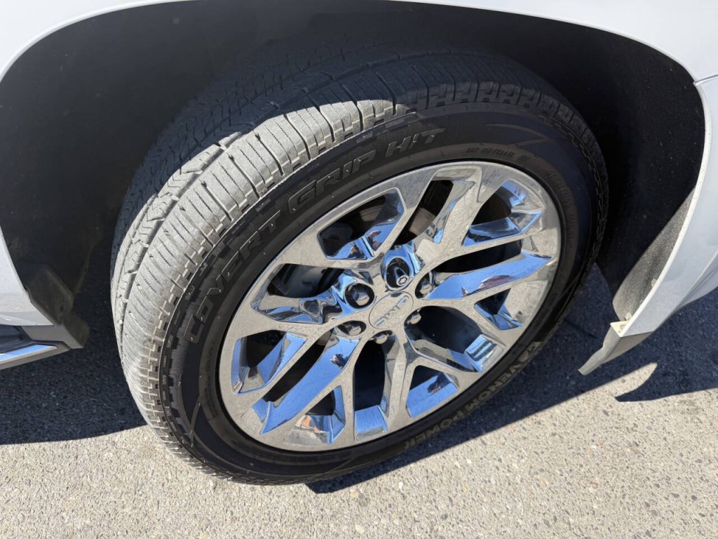 2016 GMC Yukon Image 9