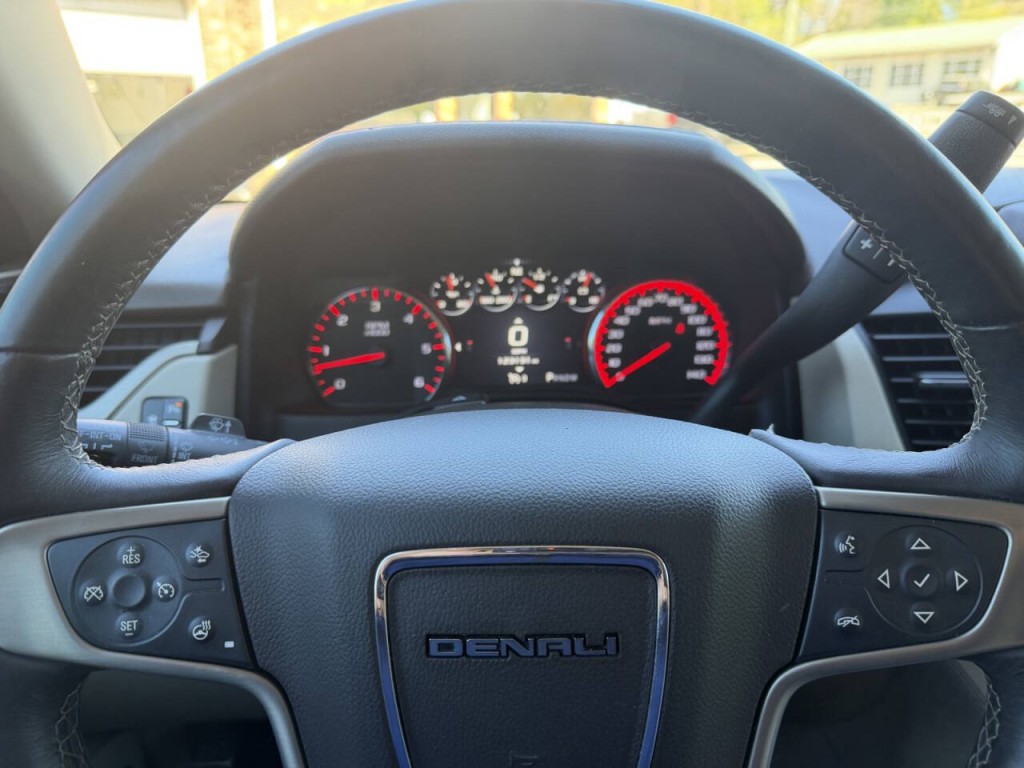 2016 GMC Yukon Image 20