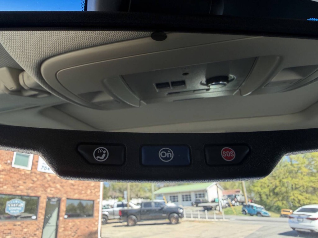 2016 GMC Yukon Image 24