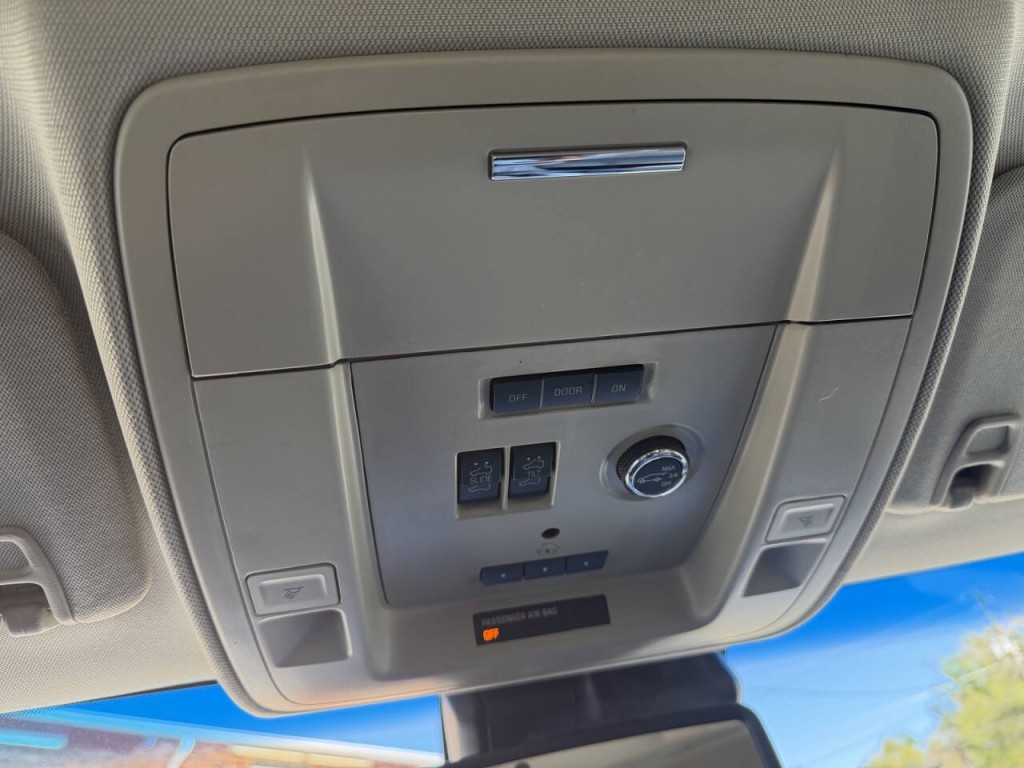 2016 GMC Yukon Image 25