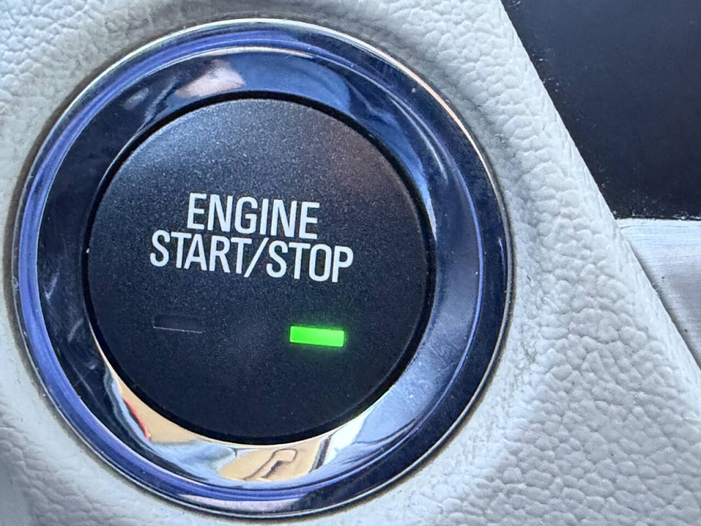 2016 GMC Yukon Image 28