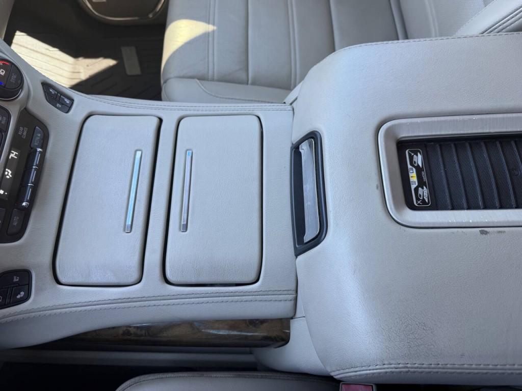 2016 GMC Yukon Image 36