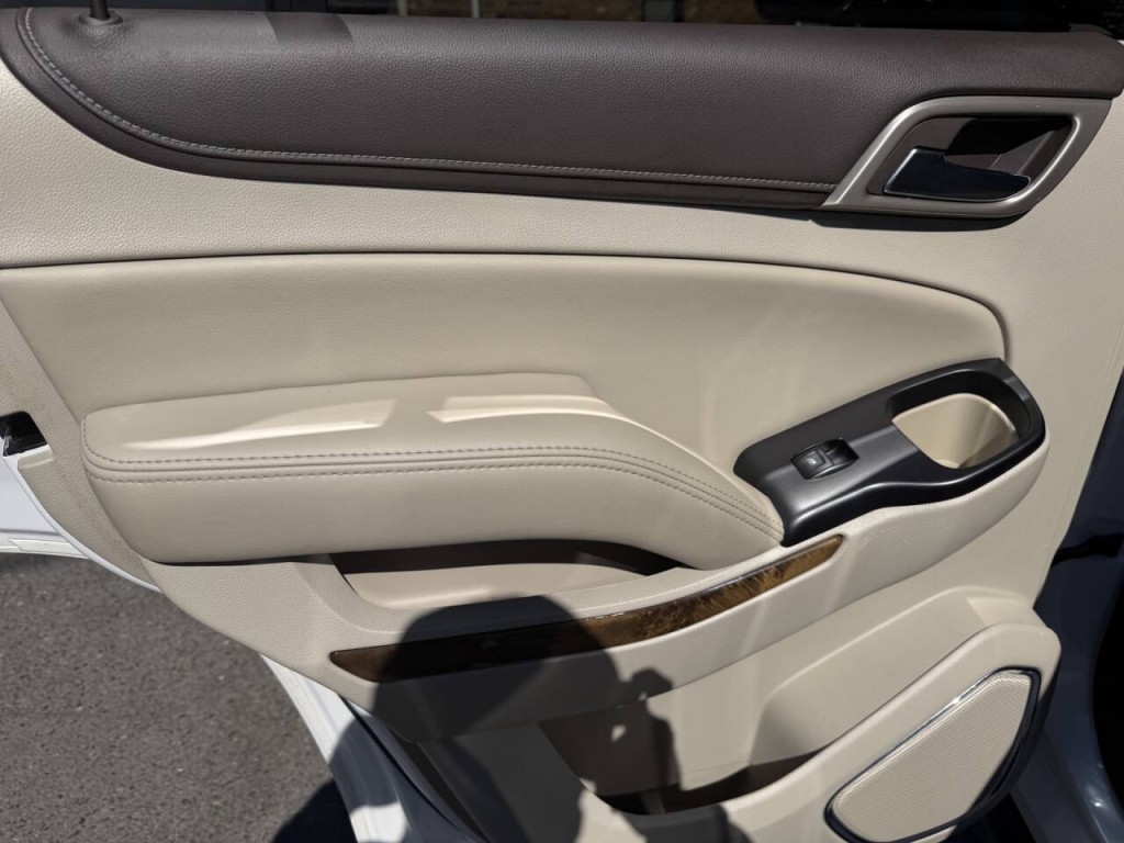 2016 GMC Yukon Image 37