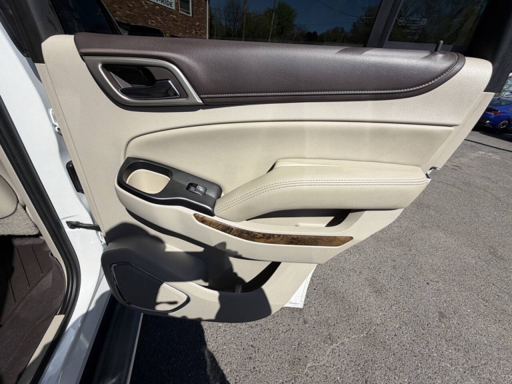 2016 GMC Yukon Image 47