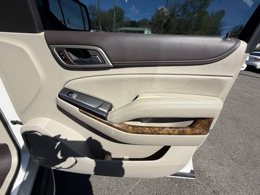 2016 GMC Yukon Image 51