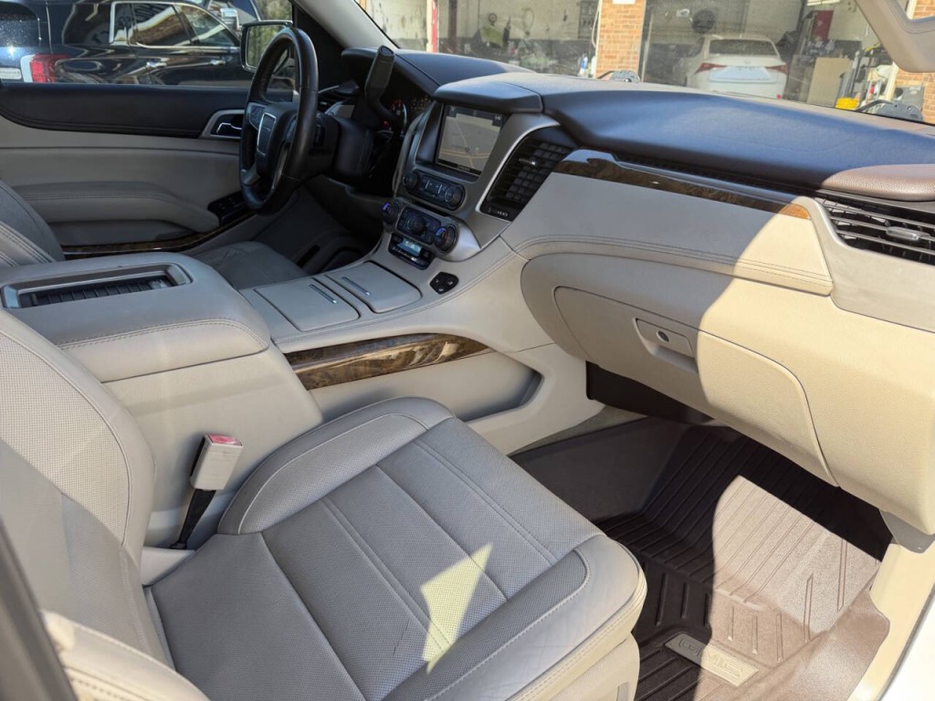 2016 GMC Yukon Image 53