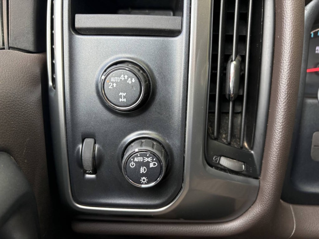 2018 Chevrolet Silverado 1500 Image 19